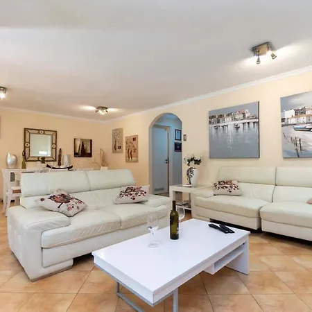 Esmeralda * Los Cristianos (Tenerife)