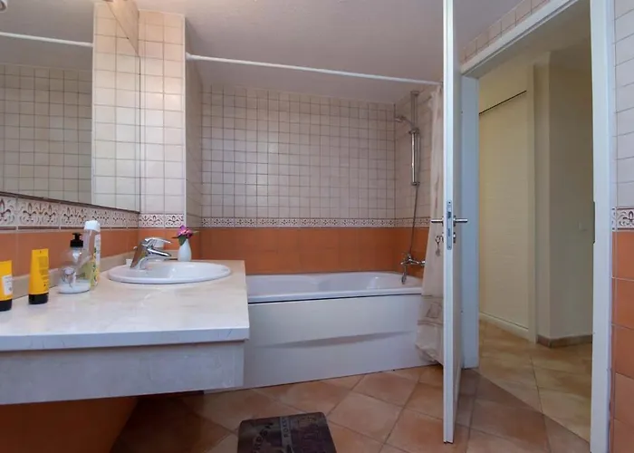 ヴィラ Esmeralda *